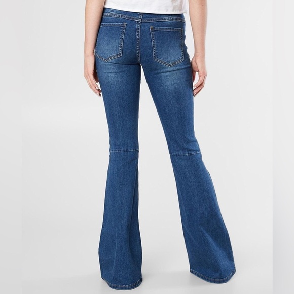 Newberry Kustom |Women’s Pull On Elastic Waist Bell Bottom / Flare Jeans| Medium - Picture 1 of 5